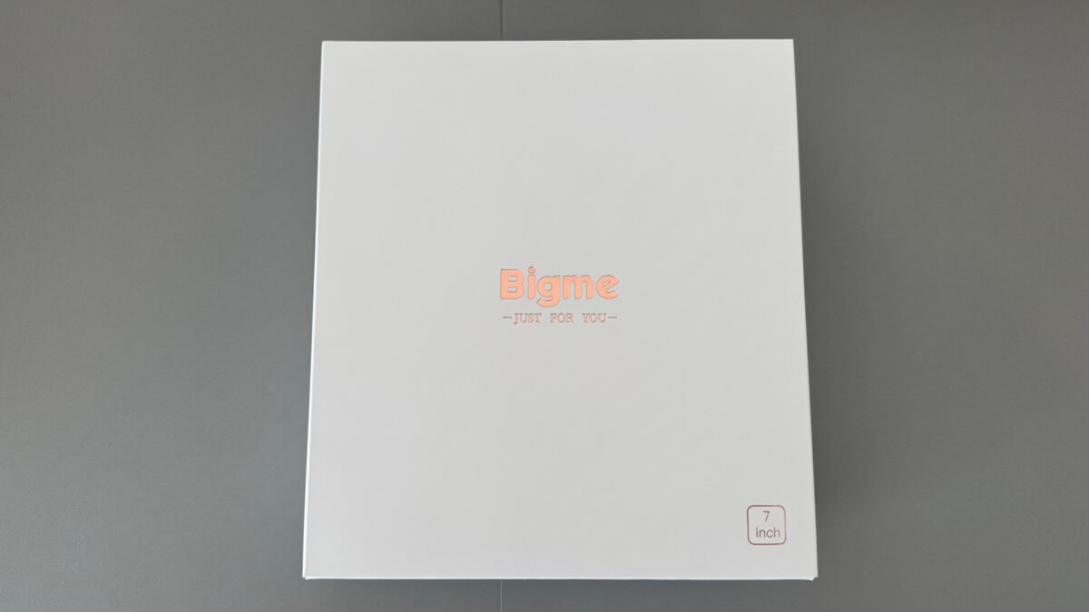 Bigme B7の箱
