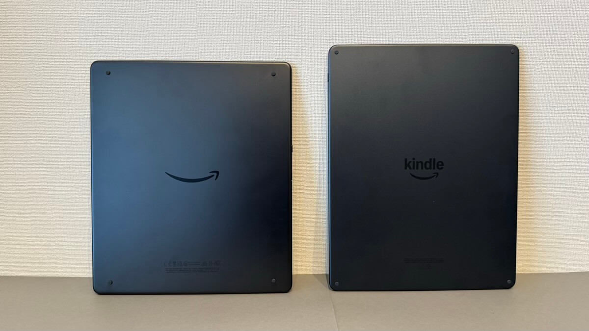 Kindle Scribe Notebook Designと第3世代の背面比較